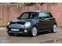 MINI Cooper Mini 1.6 | Xenon | Panoramadak | Exclusieve audio | nieuwe APK | Zeer nette auto | Stoelverwarming |