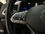 Volkswagen T-Roc 1.0 TSI 110pk Life Business Stoelverwarming Parkeersensoren Navigatie App-Connect
