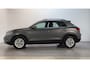 Volkswagen T-Roc 1.0 TSI 110pk Life Business Stoelverwarming Parkeersensoren Navigatie App-Connect