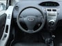 Toyota Yaris 1.3 VVTi Comfort *6-bak*Elektr. ramen*