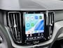 Volvo XC60 2.0 T6 Plug-in hybrid AWD Plus Black Edition 350 PK | Trekhaak | H/K | Pano | 360 Camera