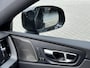 Volvo XC60 2.0 T6 Plug-in hybrid AWD Plus Black Edition 350 PK | Trekhaak | H/K | Pano | 360 Camera