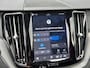 Volvo XC60 2.0 T6 Plug-in hybrid AWD Plus Black Edition 350 PK | Trekhaak | H/K | Pano | 360 Camera