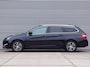 Peugeot 308 SW 1.2 PureTech Allure *Panodak*Keyless*Trekhaak*