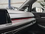 Volkswagen Golf 2.0 TSI GTI Clubsport 300PK - DEALER ONDERHOUDEN - PANORAMADAK - BLACK ON BLACK - HARMAN KARDON - STUUR + STOELVERWARMING