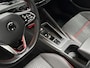 Volkswagen Golf 2.0 TSI GTI Clubsport 300PK - DEALER ONDERHOUDEN - PANORAMADAK - BLACK ON BLACK - HARMAN KARDON - STUUR + STOELVERWARMING