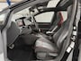 Volkswagen Golf 2.0 TSI GTI Clubsport 300PK - DEALER ONDERHOUDEN - PANORAMADAK - BLACK ON BLACK - HARMAN KARDON - STUUR + STOELVERWARMING