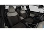 Fiat 600 600e La Prima | 10,25" touchscreen radio met Bluetooth, DAB & USB | Automatische airconditioning | Extra getint glas achter