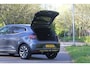 Renault Clio 1.0 TCe Intens / Airco met climate control / Half leder interieur / Multimedia systeem / Trekhaak / All season banden