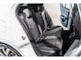 Volkswagen Golf 1.5 eTSI DSG R-Line Pano IQ Camera