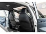 Volkswagen Golf 1.5 eTSI DSG R-Line Pano IQ Camera