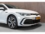 Volkswagen Golf 1.5 eTSI DSG R-Line Pano IQ Camera