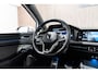 Volkswagen Golf 1.5 eTSI DSG R-Line Pano IQ Camera