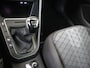 Volkswagen Polo R-Line Edition | 'App-Connect' draadloze smartphone integratie | Achterlichten LED | Afstandscontrolesysteem (Front Assist)