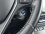 Toyota Auris 1.8 Hybrid Dynamic Ultimate | Stoelverwarming | 17" Lichtmetalen velgen | Navigatie |