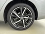 Toyota Auris 1.8 Hybrid Dynamic Ultimate | Stoelverwarming | 17" Lichtmetalen velgen | Navigatie |