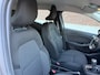 Renault Clio 1.0 TCe Navigatie / Apple CarPlay - Android / 1e Eigenaar / ALL-Season banden / Cruise Control / PDC met optische w