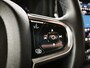 Volvo XC60 2.0 T6 Plug-in hybrid AWD Plus Black Edition | Harman Kardon | Panoramadak | Trekhaak wegklapbaar.