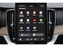 Volvo XC90 T8 Recharge AWD Plus Dark - Luchtvering - Panorama/schuifdak - IntelliSafe Assist & Surround - 360º Camera - Harman/Kardon audio - Adaptieve LED koplampen - Verwarmde voorstoelen, stuur & achterbank - Parkeersensoren voor & achter - Elektr. bedienb. voorstoelen met geheugen - Draadloze tel. lader - Extra getint glas - 21' LMV