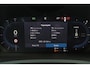 Volvo XC90 T8 Recharge AWD Plus Dark - Luchtvering - Panorama/schuifdak - IntelliSafe Assist & Surround - 360º Camera - Harman/Kardon audio - Adaptieve LED koplampen - Verwarmde voorstoelen, stuur & achterbank - Parkeersensoren voor & achter - Elektr. bedienb. voorstoelen met geheugen - Draadloze tel. lader - Extra getint glas - 21' LMV