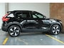 Volvo EX40 Single Motor Plus 70 kWh | Stoelverwarming | Stuurwielverwarming | Parkeersensoren voor + achter | Google Infotainment | Semi-Electrische Wegklapbare Trekhaak | Warmtepomp | Comfortstoelen |