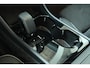 Volvo EX40 Single Motor Plus 70 kWh | Stoelverwarming | Stuurwielverwarming | Parkeersensoren voor + achter | Google Infotainment | Semi-Electrische Wegklapbare Trekhaak | Warmtepomp | Comfortstoelen |