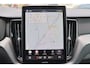 Volvo XC60 T8 Recharge AWD Plus Black Edition - Panorama/schuifdak - IntelliSafe Assist & Surround - 360º Camera - Harman/Kardon audio - Adaptieve LED koplampen - Verwarmde voorstoelen, stuur & achterbank - Parkeersensoren voor & achter - Head up display - Draadloze tel. lader - Extra getint glas - Inklapbare trekhaak - 21' LMV