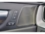 Volvo XC60 T8 Recharge AWD Plus Black Edition - Panorama/schuifdak - IntelliSafe Assist & Surround - 360º Camera - Harman/Kardon audio - Adaptieve LED koplampen - Verwarmde voorstoelen, stuur & achterbank - Parkeersensoren voor & achter - Head up display - Draadloze tel. lader - Extra getint glas - Inklapbare trekhaak - 21' LMV