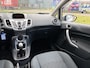 Ford Fiesta 1.25i Titanium 5-Deurs 82 PK. Zeer fijn rijdende auto !!! Distributieriem en waterpomp vervangen bij 154.000 KM !!