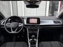 Volkswagen T-Roc 1.0 TSI Life Business I Carplay I Clima I Stoelverwarming I Digitale cockpit I LED