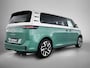 Volkswagen ID. Buzz Pro Bulli Limited Edition LWB 7p. 286PK | Automaat | Airco | Trekhaak | Draadloos Apple Carplay/Android Auto | DAB+ | Keyless Acces | Stoelverwarming | Achteruitrijcamera | Diefstalalarm |