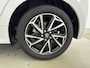 Toyota Yaris 1.5 Hybrid Dynamic Navi | 16'' Lichtmetalen velgen | Apple Carplay / Android Auto | Parkeercamera | Keyless Entry/Start |