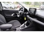 Toyota Yaris 1.5 Hybrid 115 STOELVERW. APPLE/ANDROID LM-VELGEN CLIMA AD-CRUISE