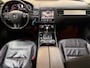 Volkswagen Touareg 3.0 TDI R-line Luchtvering Trekhaak Camera