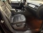 Volkswagen Touareg 3.0 TDI R-line Luchtvering Trekhaak Camera
