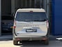 Ford Tourneo Courier 46kWh 136 pk Limited | 5 persoons | Trekhaak | Camera | Winter Pack