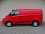 Ford Transit Custom 280 L1H1 2.0 TDCI 105pk Trend | Race Red | Trekhaak | Bijrijdersbank | Voorruitverw. | Airco | Cruise. | Camera | Apple Carplay | Inbraaksloten |