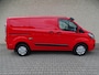 Ford Transit Custom 280 L1H1 2.0 TDCI 105pk Trend | Race Red | Trekhaak | Bijrijdersbank | Voorruitverw. | Airco | Cruise. | Camera | Apple Carplay | Inbraaksloten |