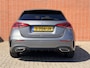 Mercedes-Benz A-klasse A 180 AMG Line | Premium | Nightpakket | Spiegelpakket | Stoelverwarming | Achteruitrijcamera | Smartphone integratie |