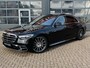 Mercedes-Benz S-klasse S 580 e Lang AMG Line | Distronic | Elek. verstelbare stoelen met geheugen | Stoelventilatie/ -verwarming voor en achter | Panoramadak | Head-up display | Luchtvering | Burmester 3D Surround Sound |