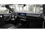 Mercedes-Benz A-klasse A 180 Limousine AMG Line | Panoramadak | Nightpakket | Apple Carplay | Achteruitrijcamera | Stoelverwarming