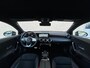 Mercedes-Benz A-klasse A 200 Business Solution AMG Automaat | Smartphone integratie | Achteruitrijcamera | Spoorassistent | Stoelverwarming | Spiegelpakket