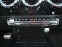 Mercedes-Benz A-klasse A 200 Business Solution AMG Automaat | Smartphone integratie | Achteruitrijcamera | Spoorassistent | Stoelverwarming | Spiegelpakket