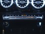 Mercedes-Benz A-klasse A 250 e AMG Line Premium | Parkeerpakket met 360 camera | Spiegelpakket | Nightpakket | Winterpakket | 19inch Lichtmetalen velgen