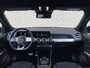 Mercedes-Benz GLB 200 Business Solution AMG l Dodehoekassistentie l Elektrische achterklep l Night pakket l Climate control l Cruise Control l Sfeerverlichting l