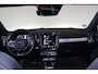Volvo XC40 T5 Recharge Plus Dark - IntelliSafe Assist & Surround - Harman/Kardon audio - Parkeercamera achter - Verwarmde voorstoelen & stuur - Parkeersensoren voor & achter - Elektr. bedienb. voorstoelen met geheugen links - Draadloze tel. lader - Extra getint glas - 19' LMV