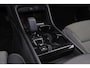 Volvo XC40 T5 Recharge Plus Dark - IntelliSafe Assist & Surround - Harman/Kardon audio - Parkeercamera achter - Verwarmde voorstoelen & stuur - Parkeersensoren voor & achter - Elektr. bedienb. voorstoelen met geheugen links - Draadloze tel. lader - Extra getint glas - 19' LMV