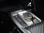 Peugeot 208 GT HYBRID 145pk e-DCS6 automaat, Rijklaarprijs, Camera voor en achter Adaptieve cruise control Keyless entry & start