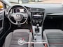Volkswagen Golf 1.0 TSI Highl Busi R-designApple/Andoid Digi dash. Stoelverwarm Clima Navi cruise PDC v+a