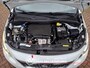 Peugeot 2008 1.2 PT Blue Lion Nwe Distr. riem Airco Apple/Android Pano dak Cruise PDC